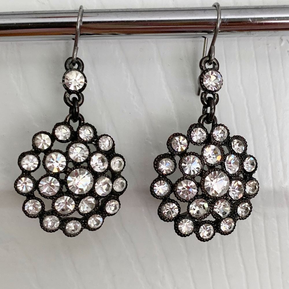 💕 Drop Earrings
